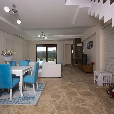 Luxury Evre - 4 *